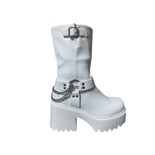 Botas Cortas Blancas De Mujer Con Cadenas 2411A