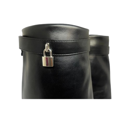 Botas de Mujer con Candado en Tendencia – Estilo Elegante y Moderno  N°6502