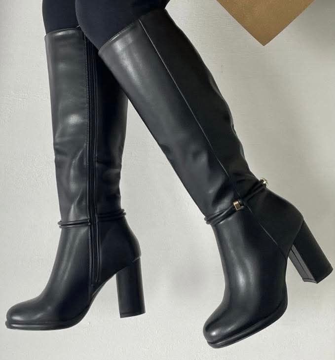 Botas Negras Brillo 4K401